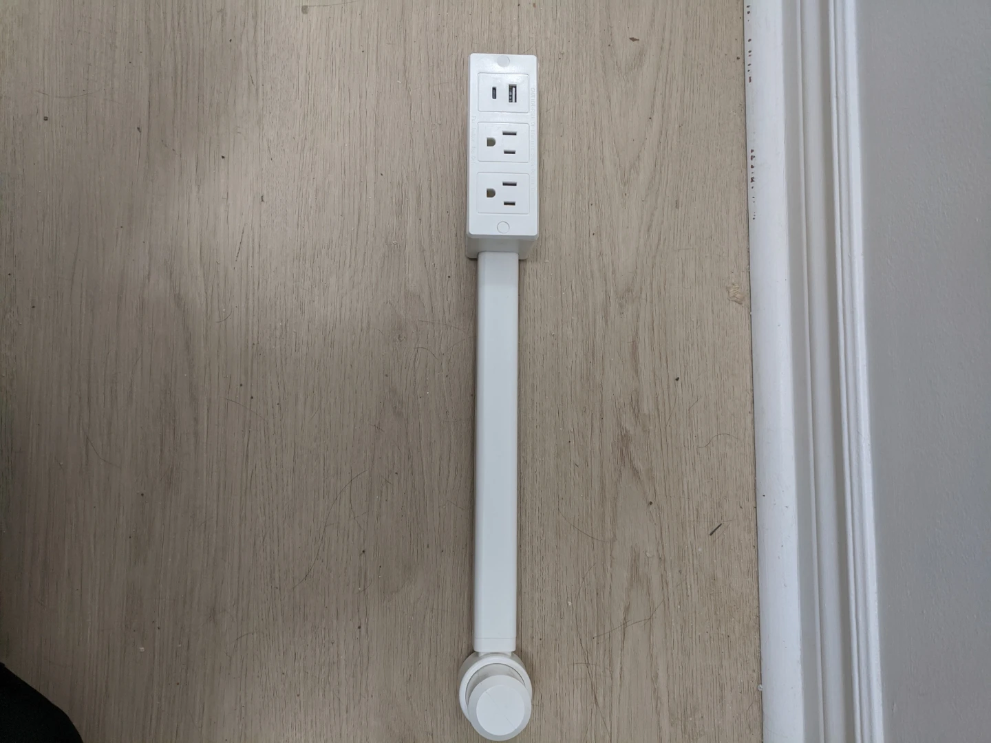 Power Strip with 2 USB Ports and 2 Outlets - photo 3
