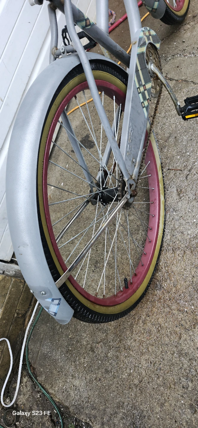 Huffy Cruiser Bicycle. Price not negotiable - photo 3