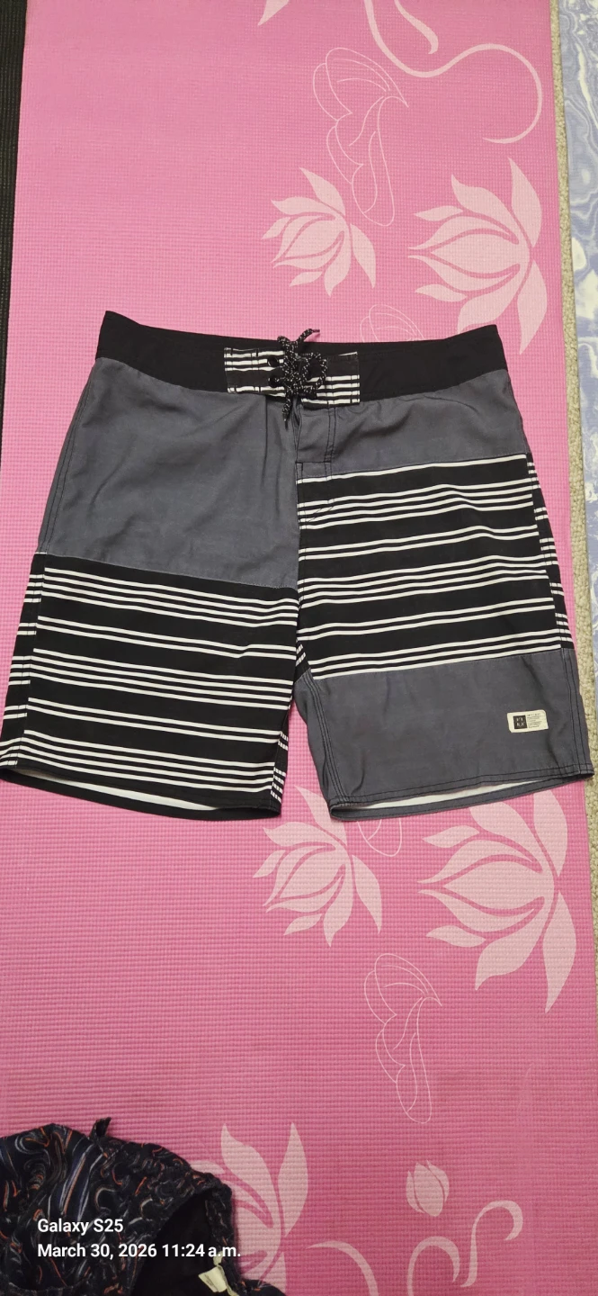 CRTV Board Shorts - Size 34