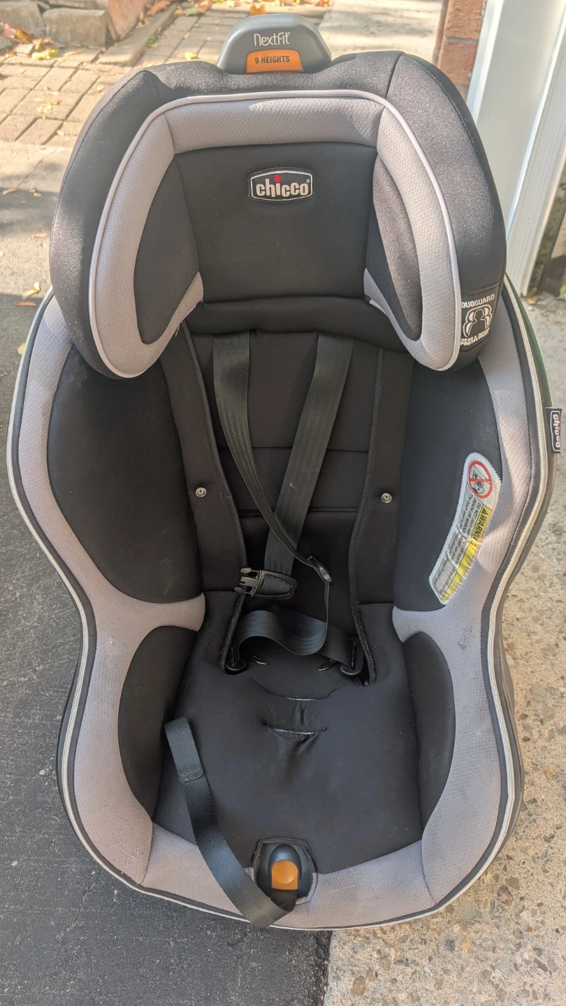 Chicco NextFit Convertible Car Seat
