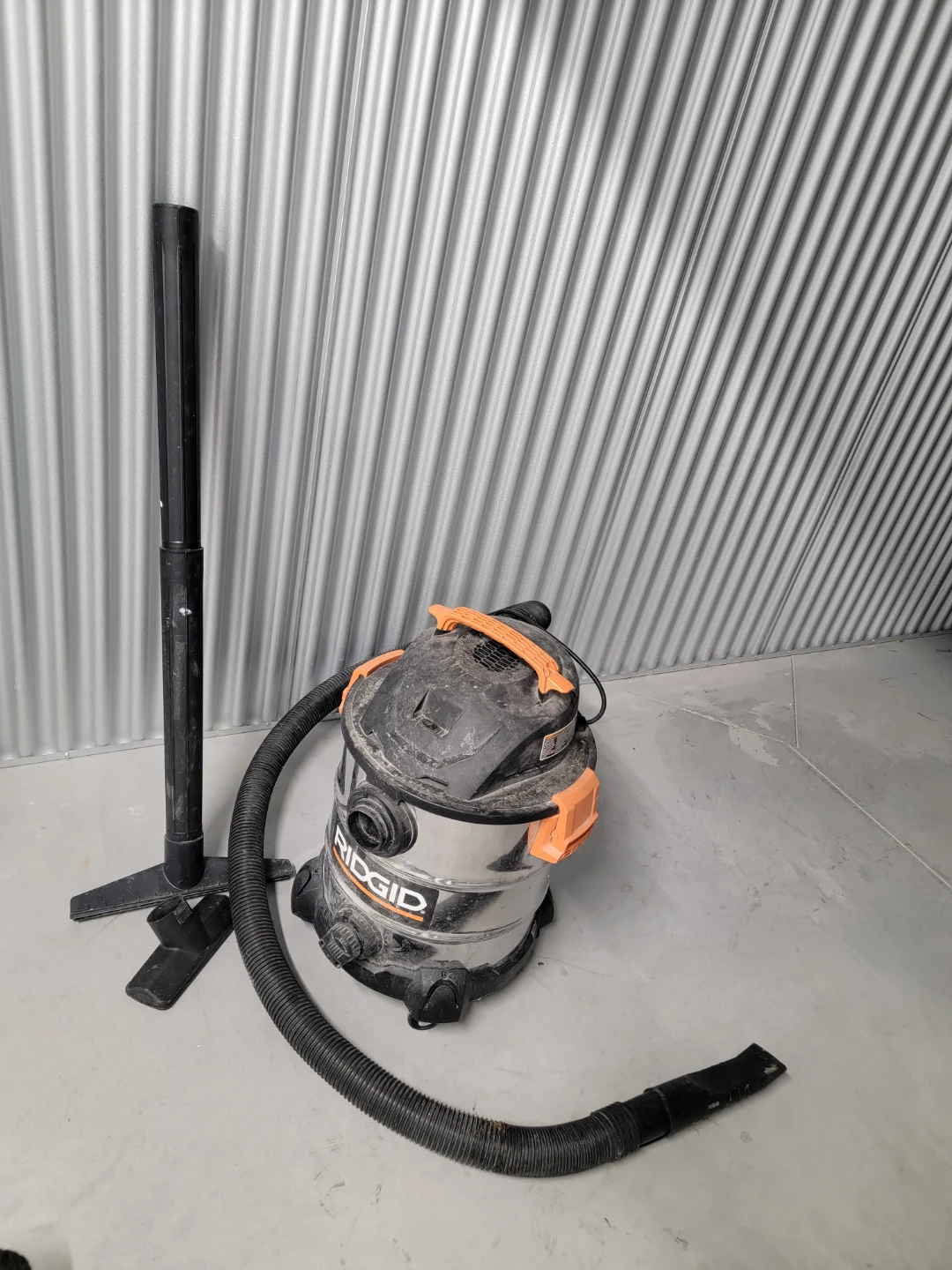 RIDGID Wet/Dry Vacuum with Hose and Extension Wand - photo 2