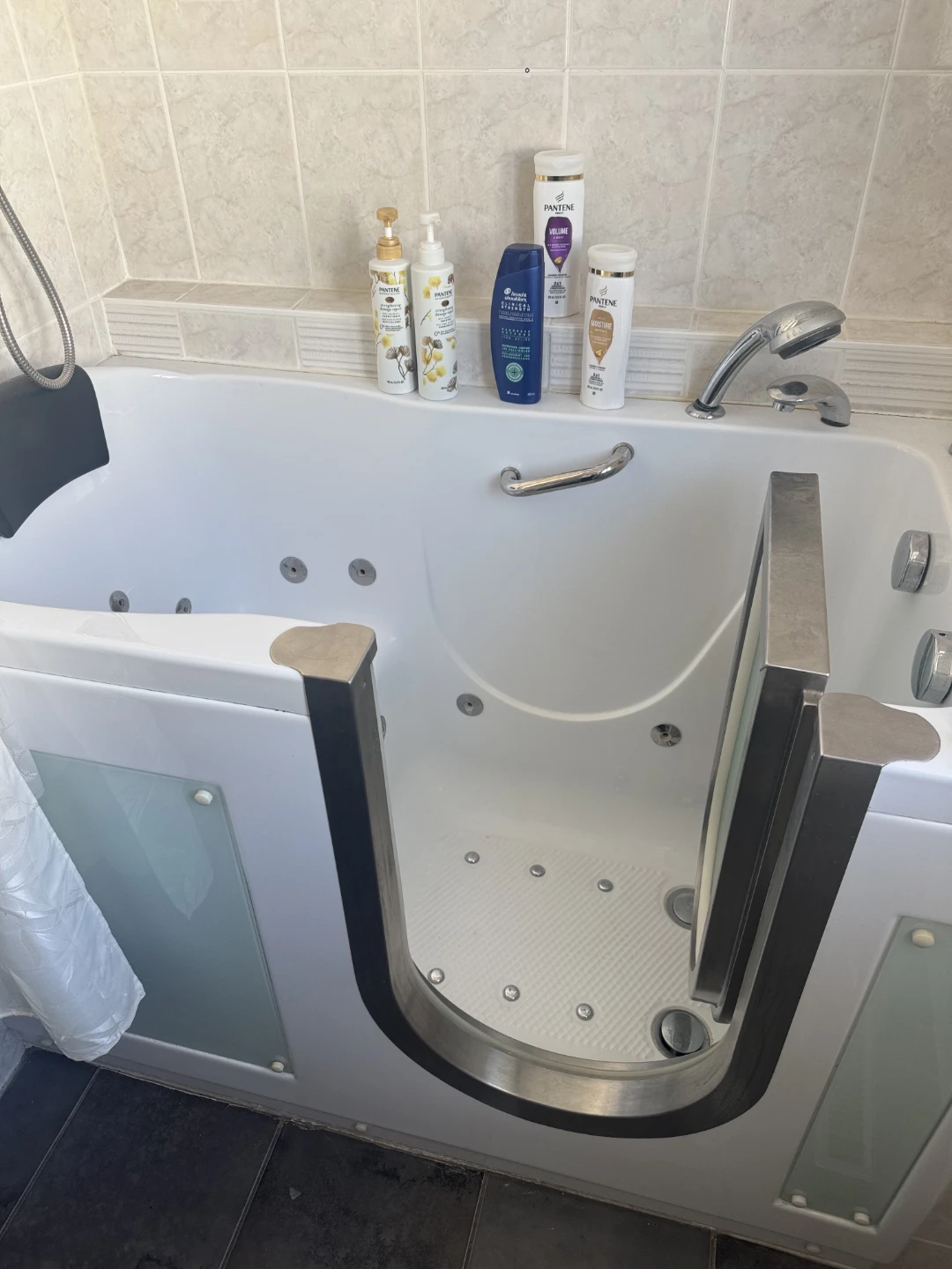 Walk-in Bathtub - photo 5