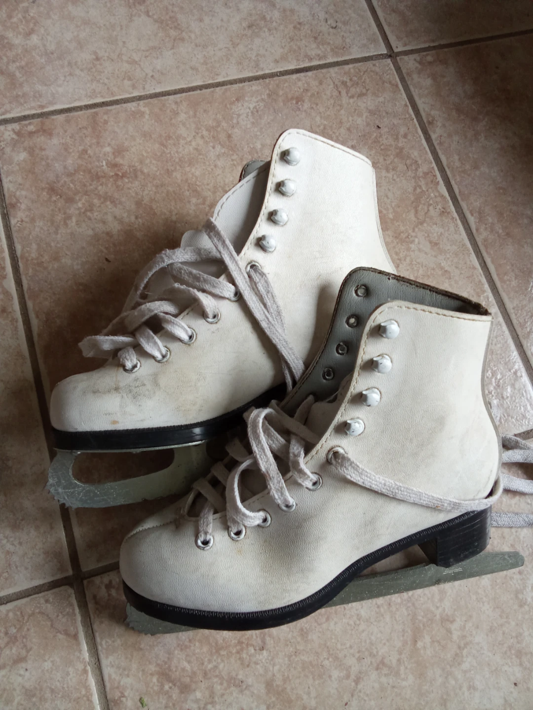 White Ice Skates Size 2