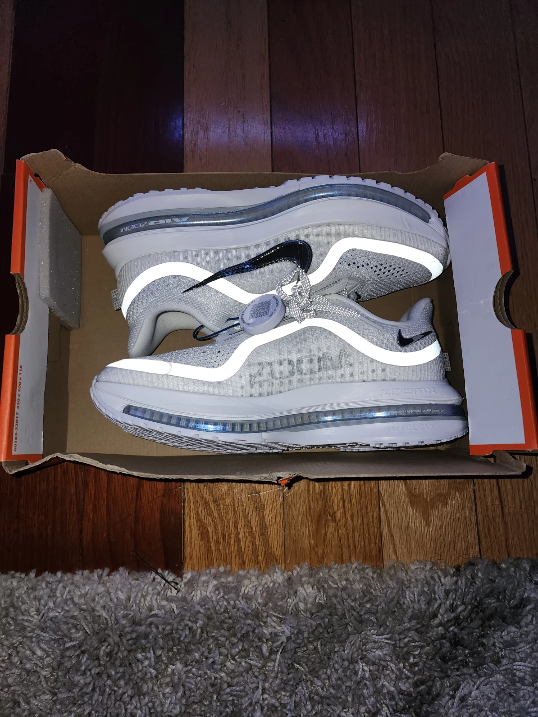 White Nike Air Zoom Pegasus Running Shoes - 7.5 Men