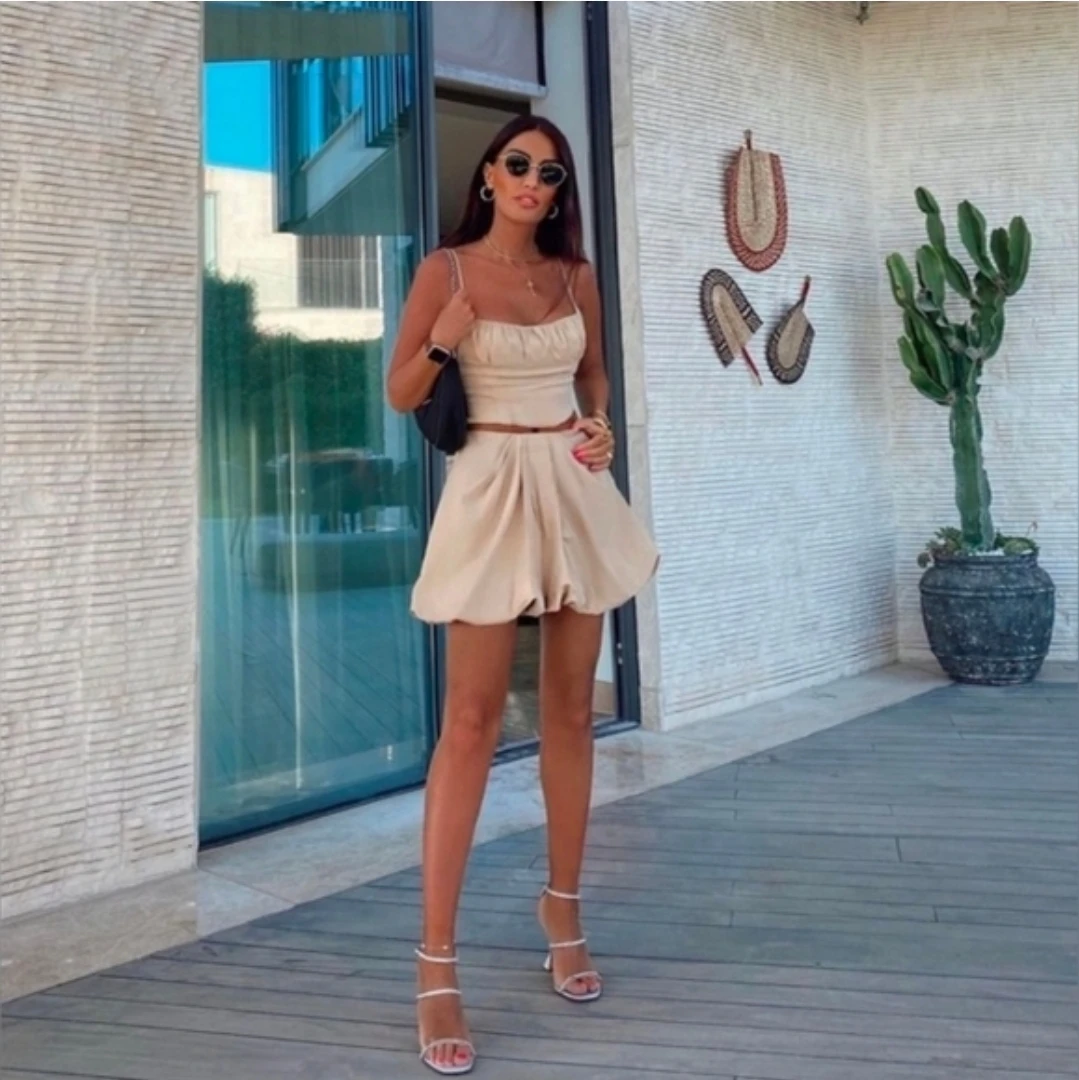 Zara pleated bubble skirt | size small