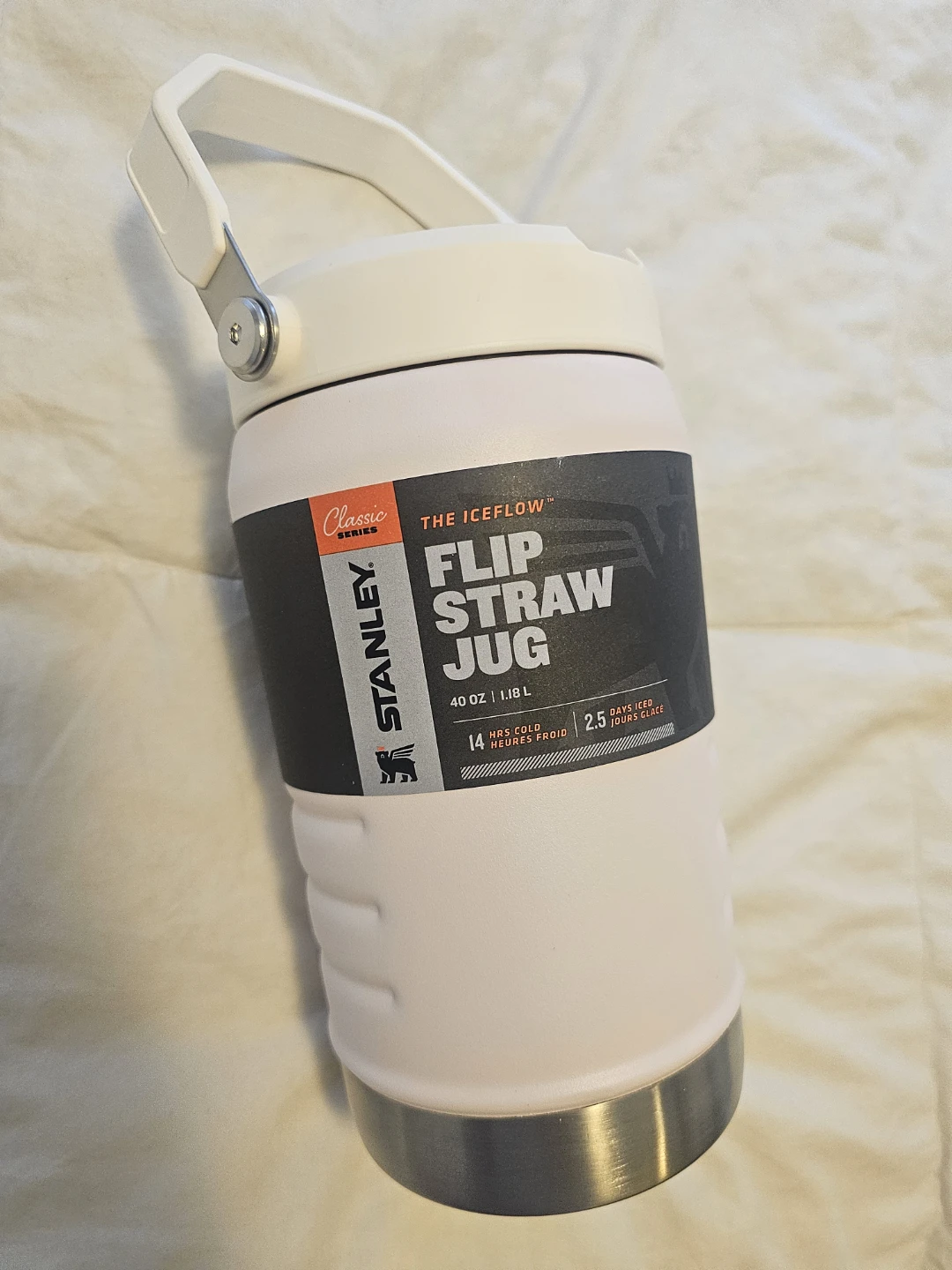 Stanley The Iceflow Flip Straw Jug 40 oz