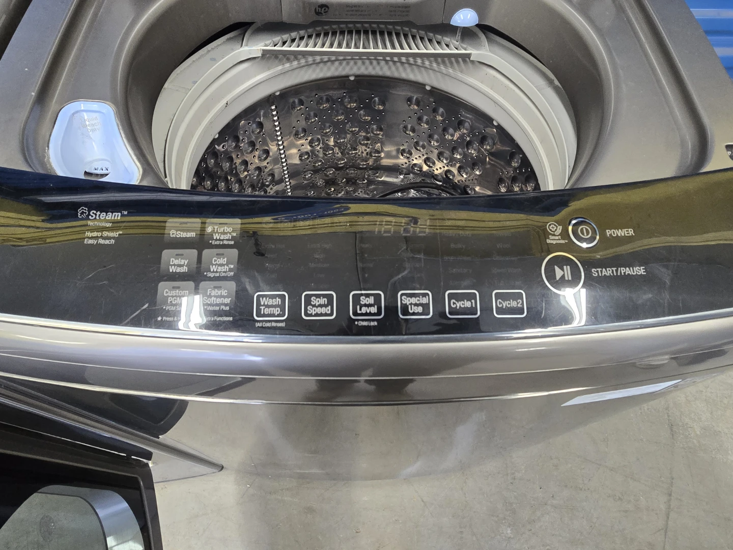 LG Stainless Steel Washer and Dryer - photo 4