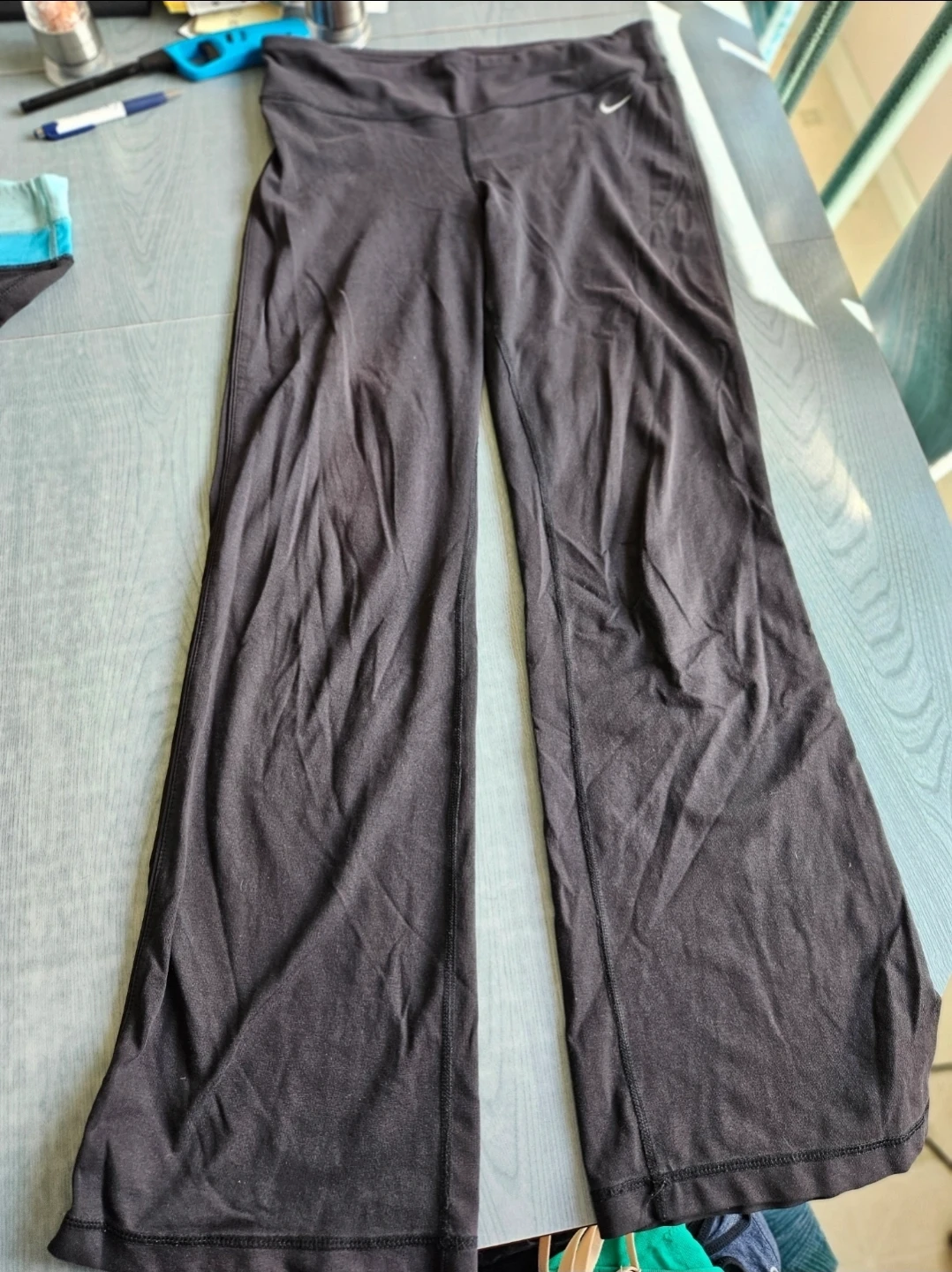 Women's small athletic wear pants and shorts - photo 3