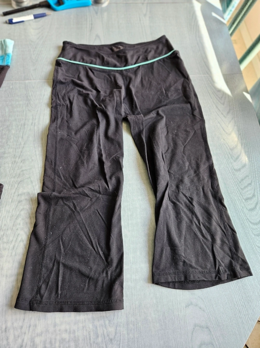 Women's small athletic wear pants and shorts - photo 4