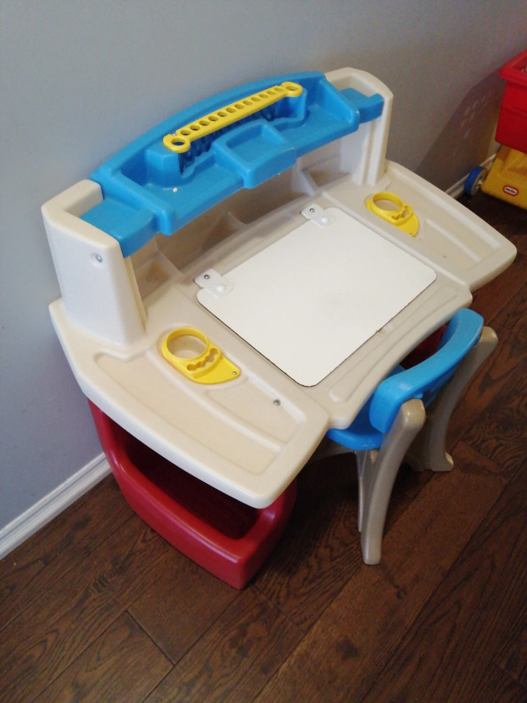 Step2 Art Desk and Chair Set - photo 2