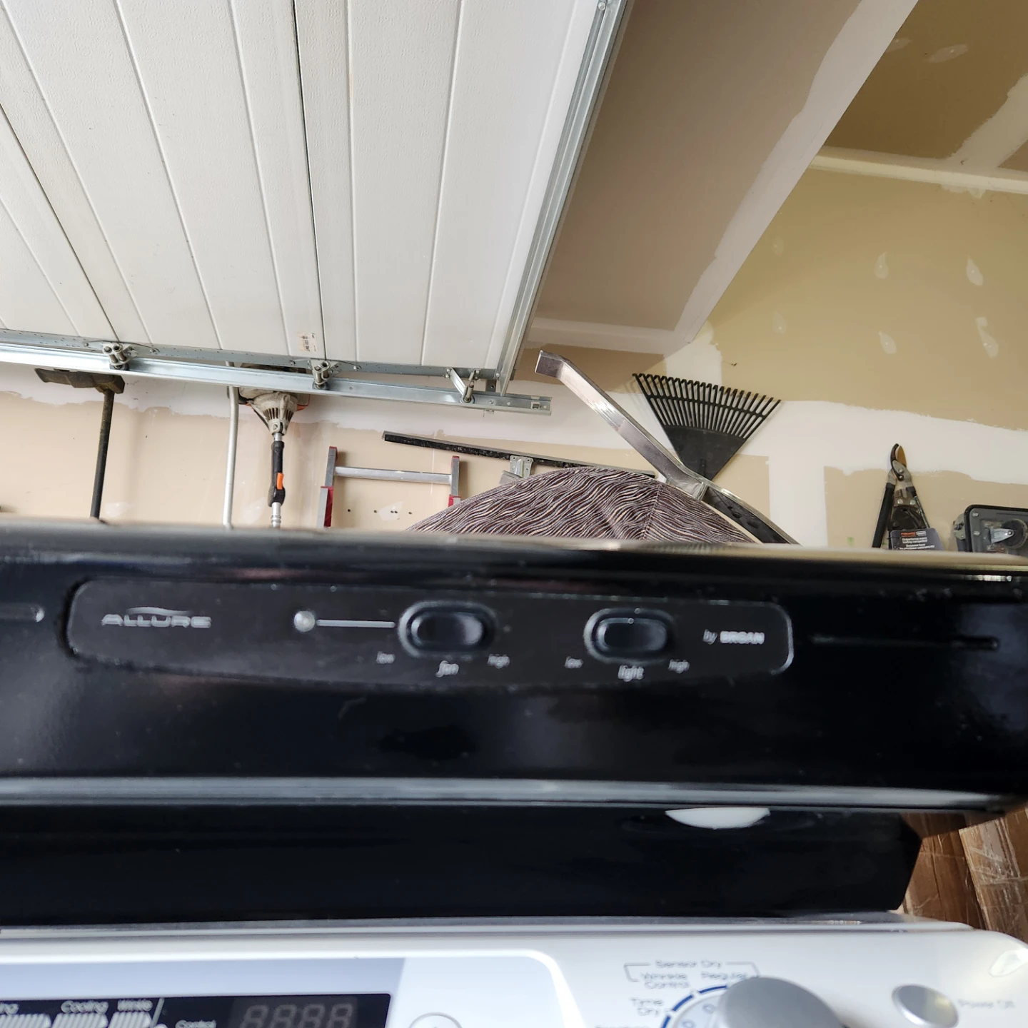 Broan Allure Range Hood - photo 2