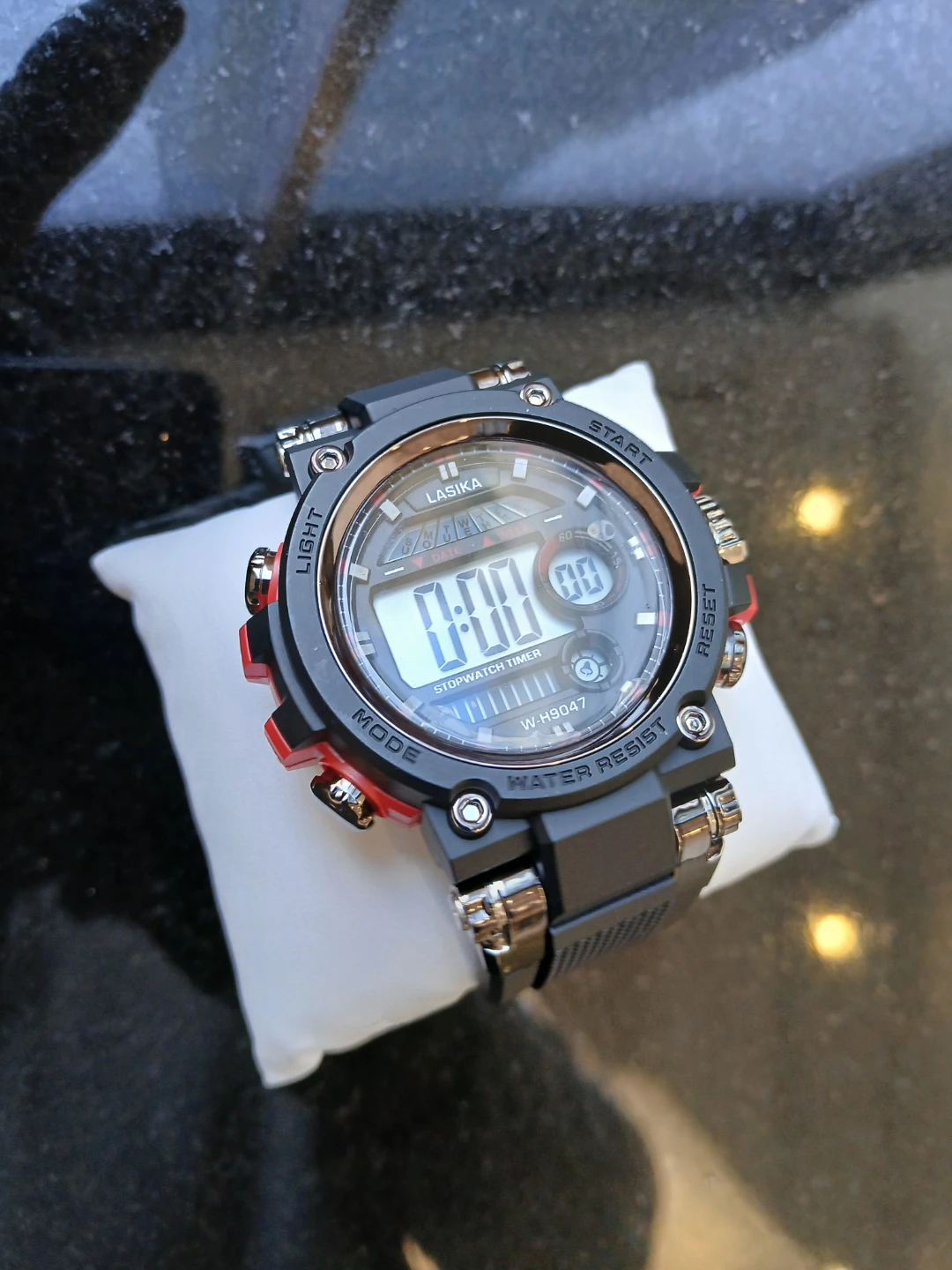 LASIKA Digital Watch WH-H9047