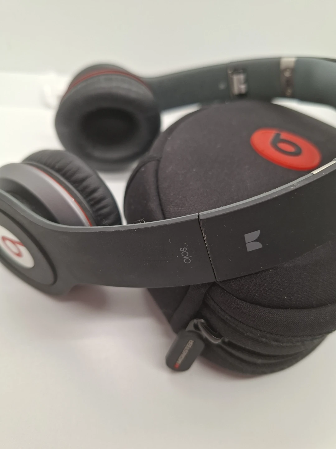 Beats Solo by Dr. Dre Headphones with Case