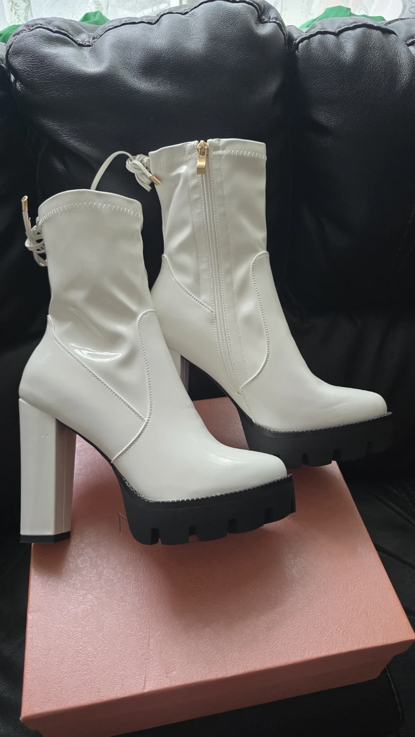 Brand new High Glossy White color Lady's Boots sale - photo 5