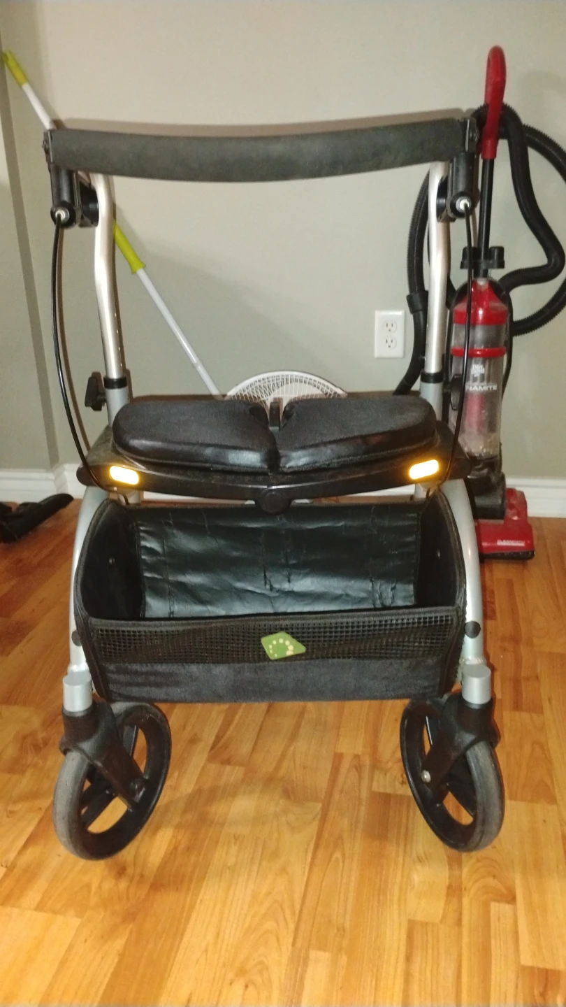 Walker Evolution XLPi Rollator - Aluminum
