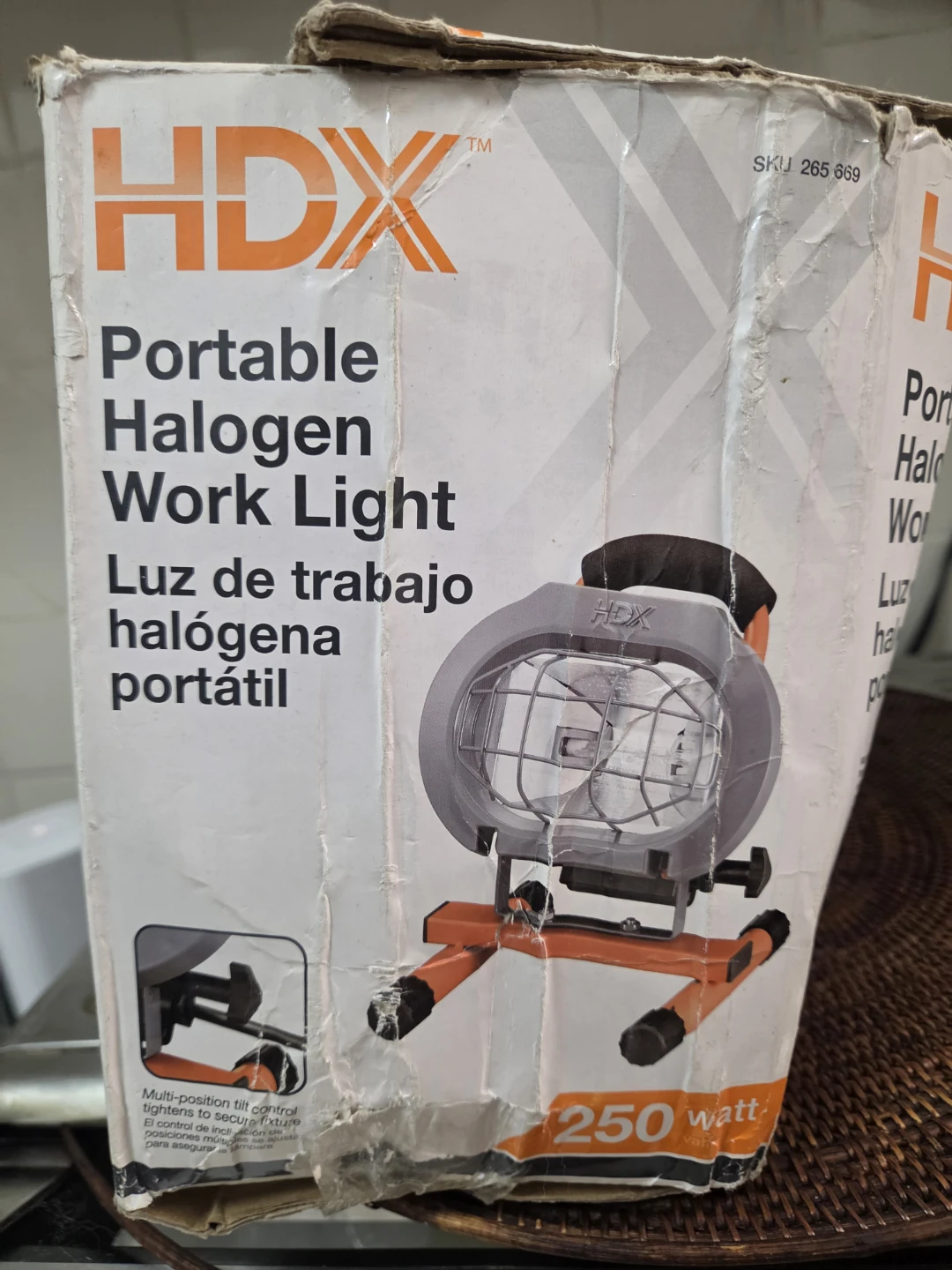HDX Portable Halogen Work Light 250 Watt - photo 2