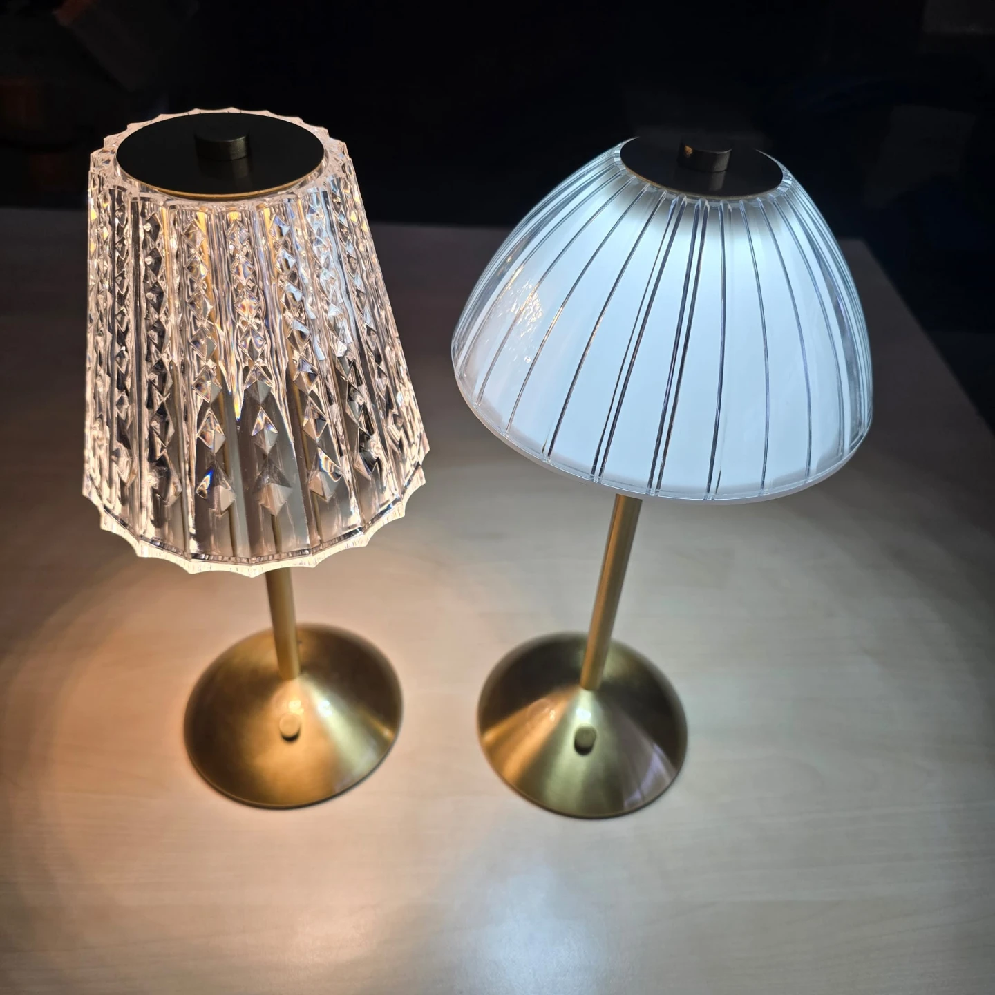 🔆 New Cordless LED Crystal Table Lamp - photo 2