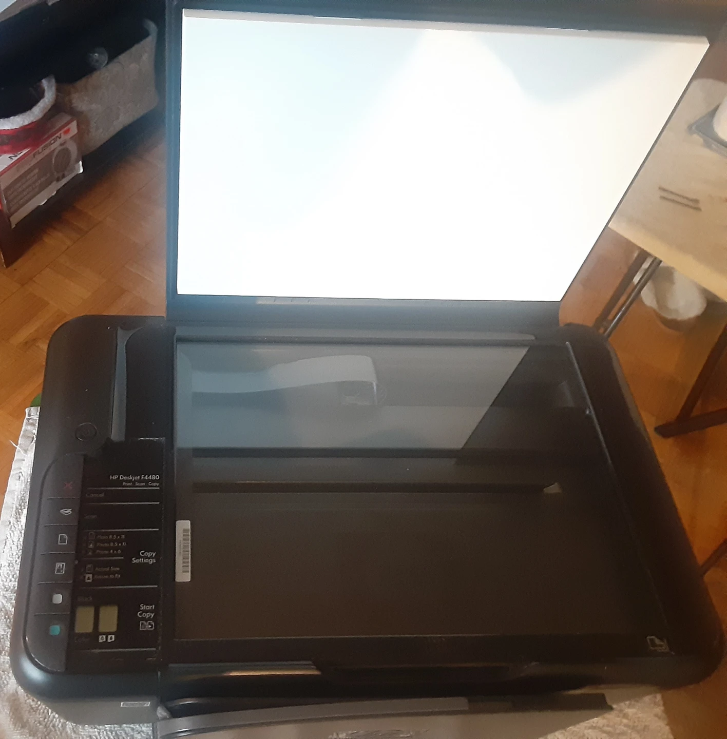 HP Deskjet F4480 All-in-One Printer - photo 4