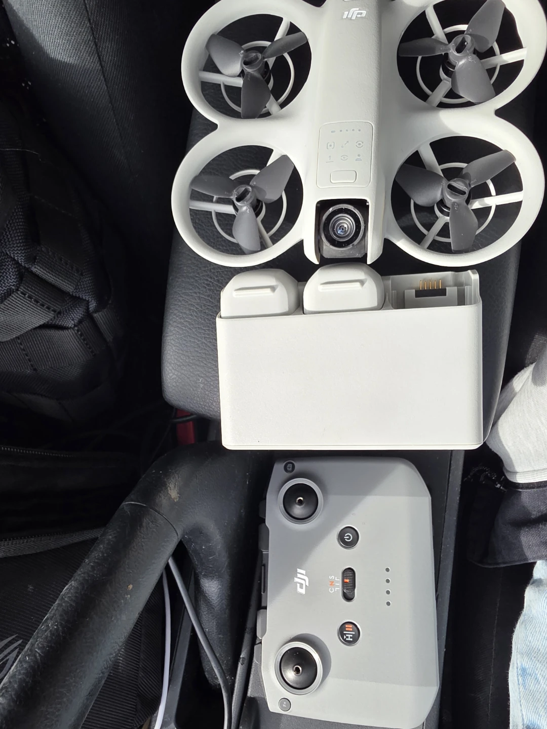 DJI Neo Drone with fly more combo