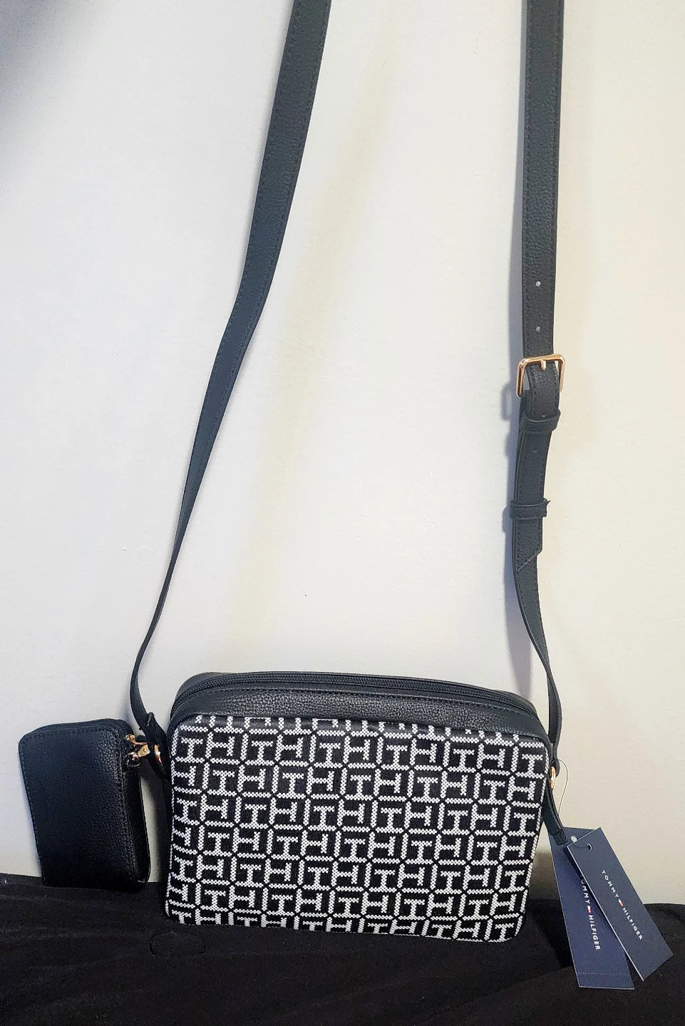 Tommy Hilfiger Crossbody Bag - photo 2