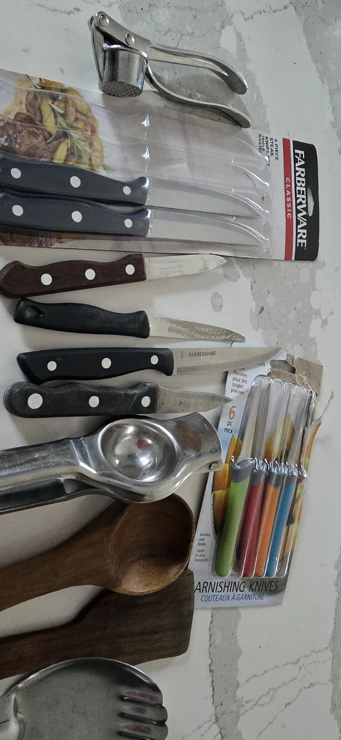 Farberware Classic 5-Piece Steak Knife Set & Kitchen Utensils