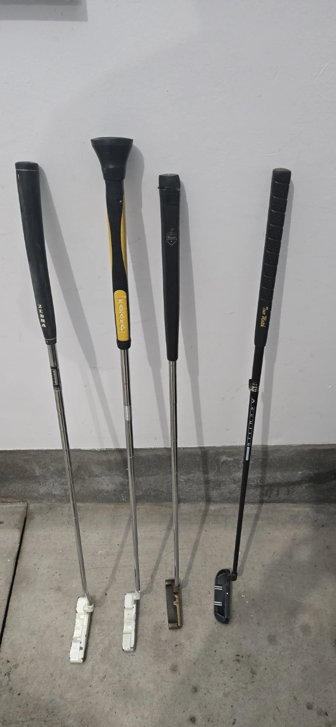 Set of 4 Golf Putters - photo 4
