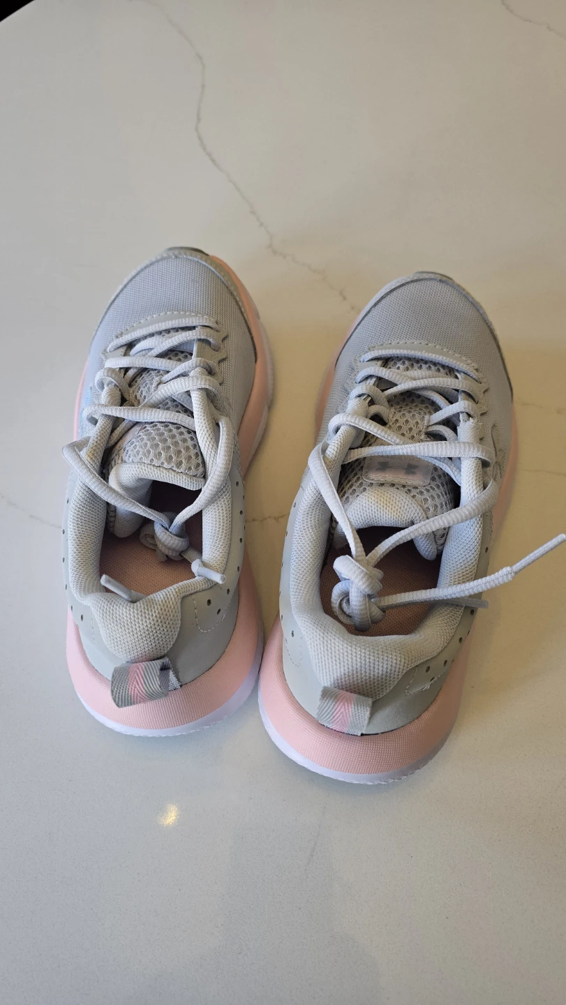 NEW Under Armour Grey/Pink Running Shoes Youth 3.5Y - photo 4