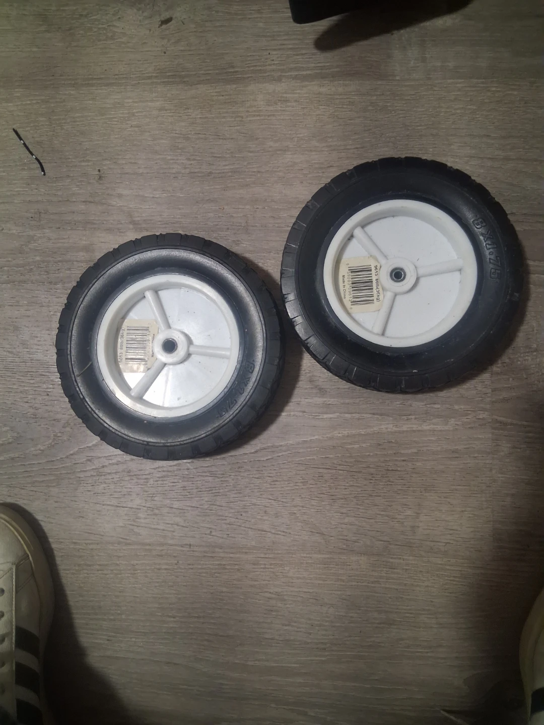 2 x 8-Inch Replacement Wheels for Lawn Mowers/Carts