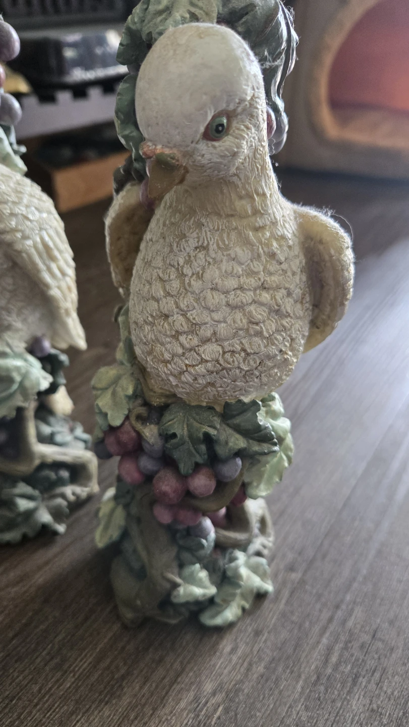 Set of 2 Decorative Bird Figurines with Grapes - photo 4