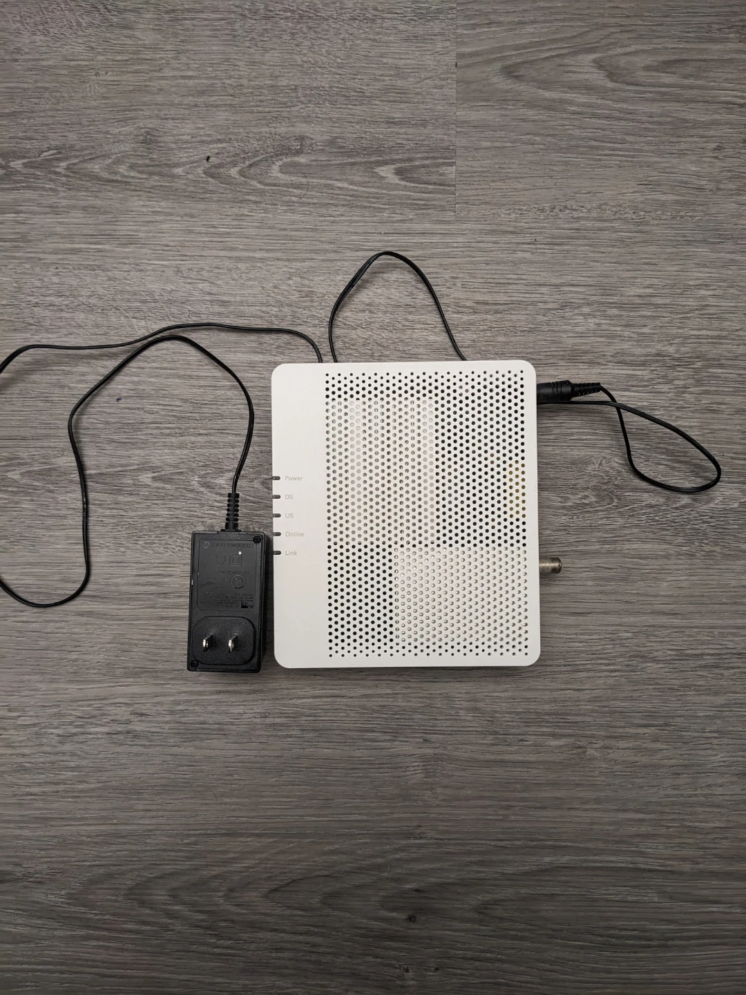 Technicolor White Modem/Router with Power Adapter