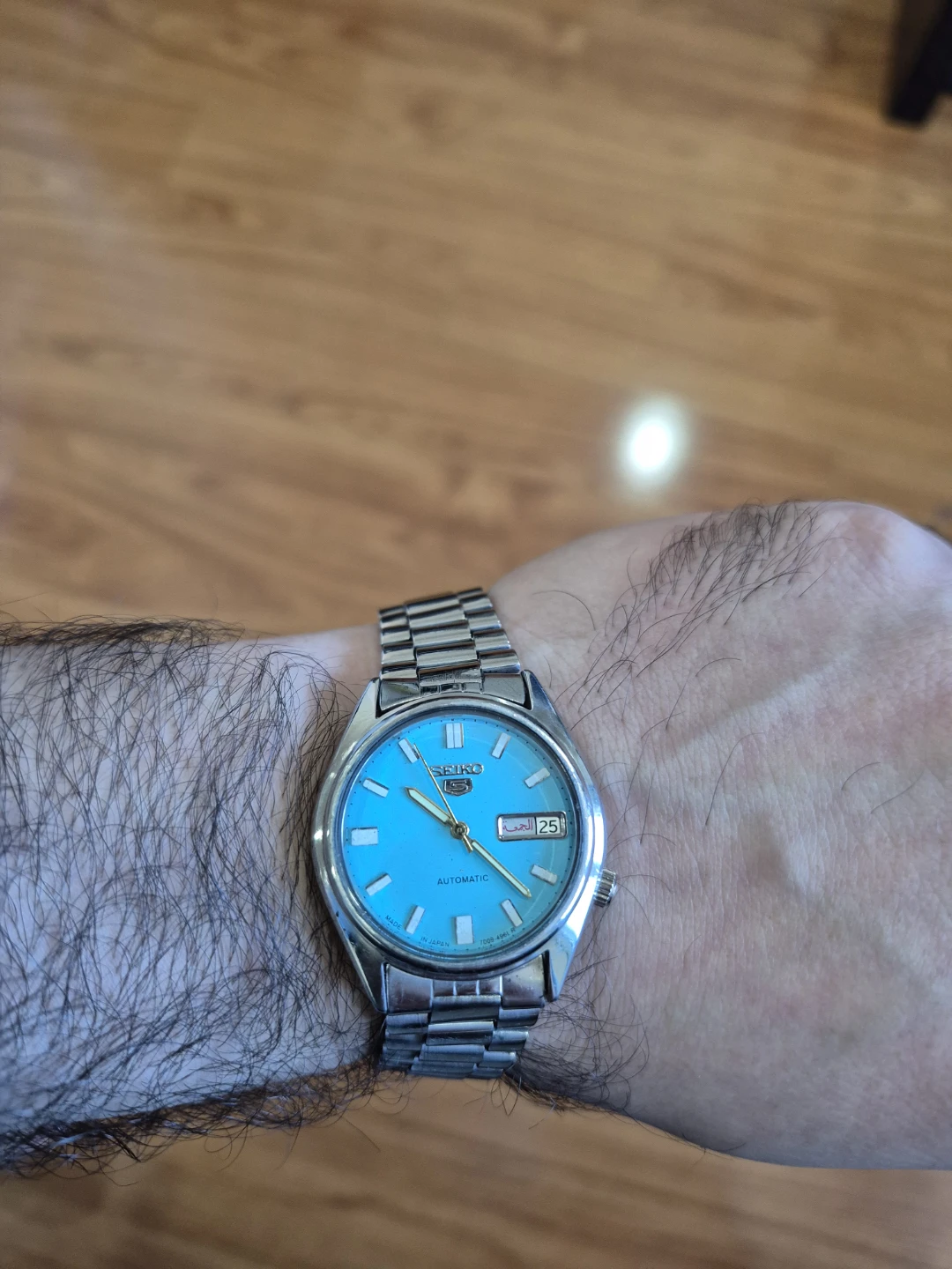 Vintahe Seiko 5 Automatic Watch - Light Blue Dial