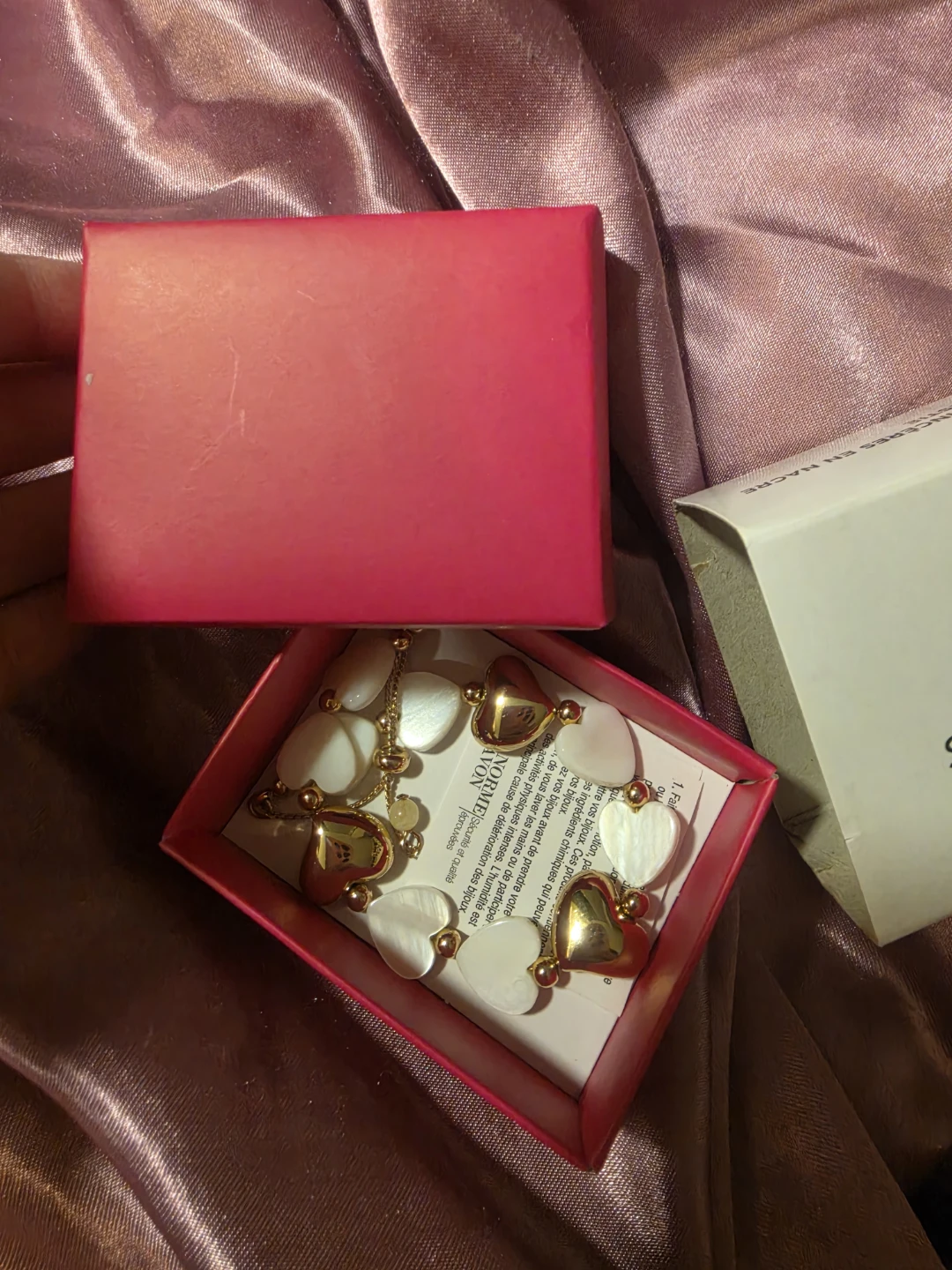 Mother of Pearl Heart Bracelet