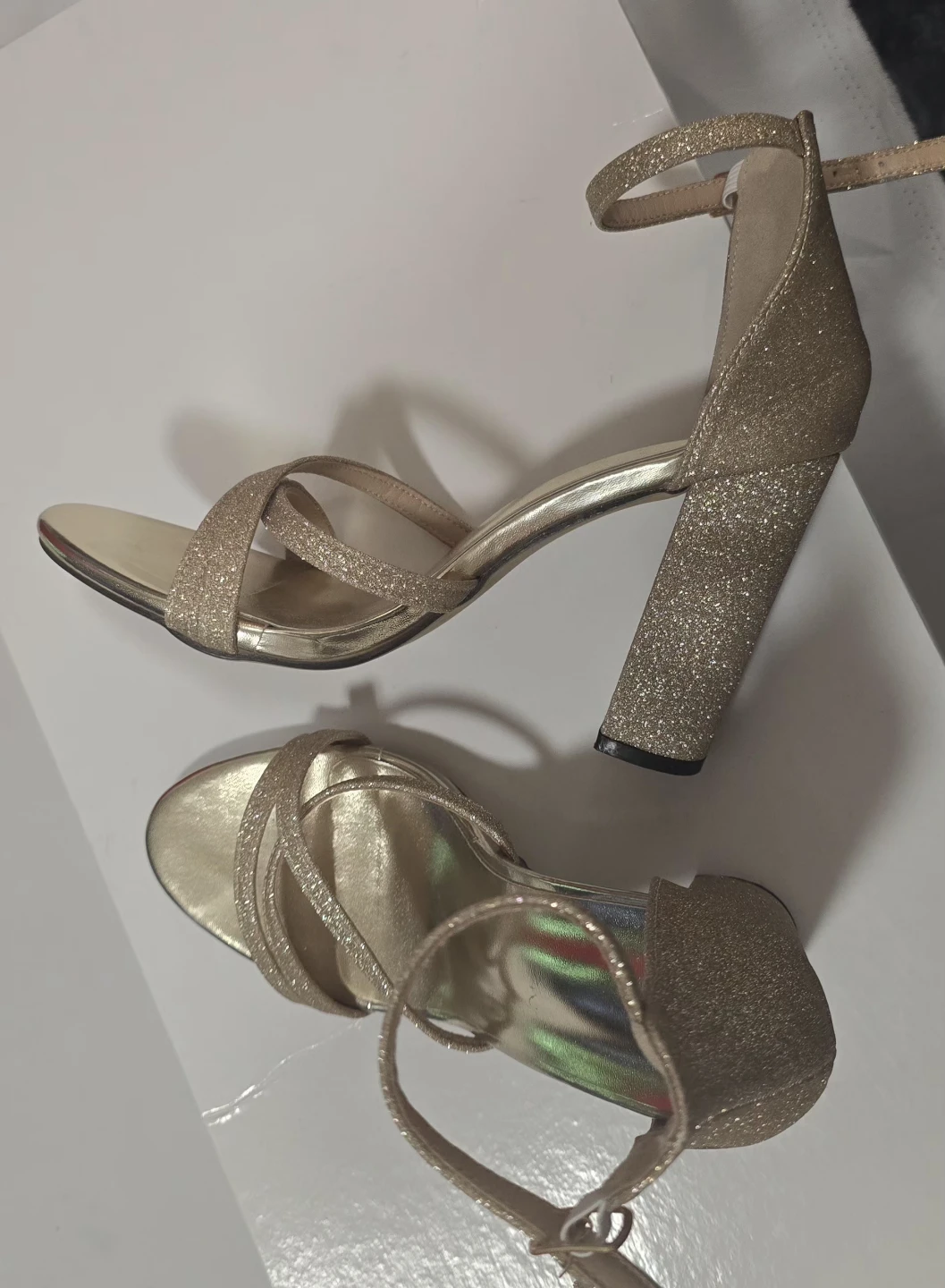Brand new Women's Fashion Gold Glitter Sandals Size 39 - photo 5