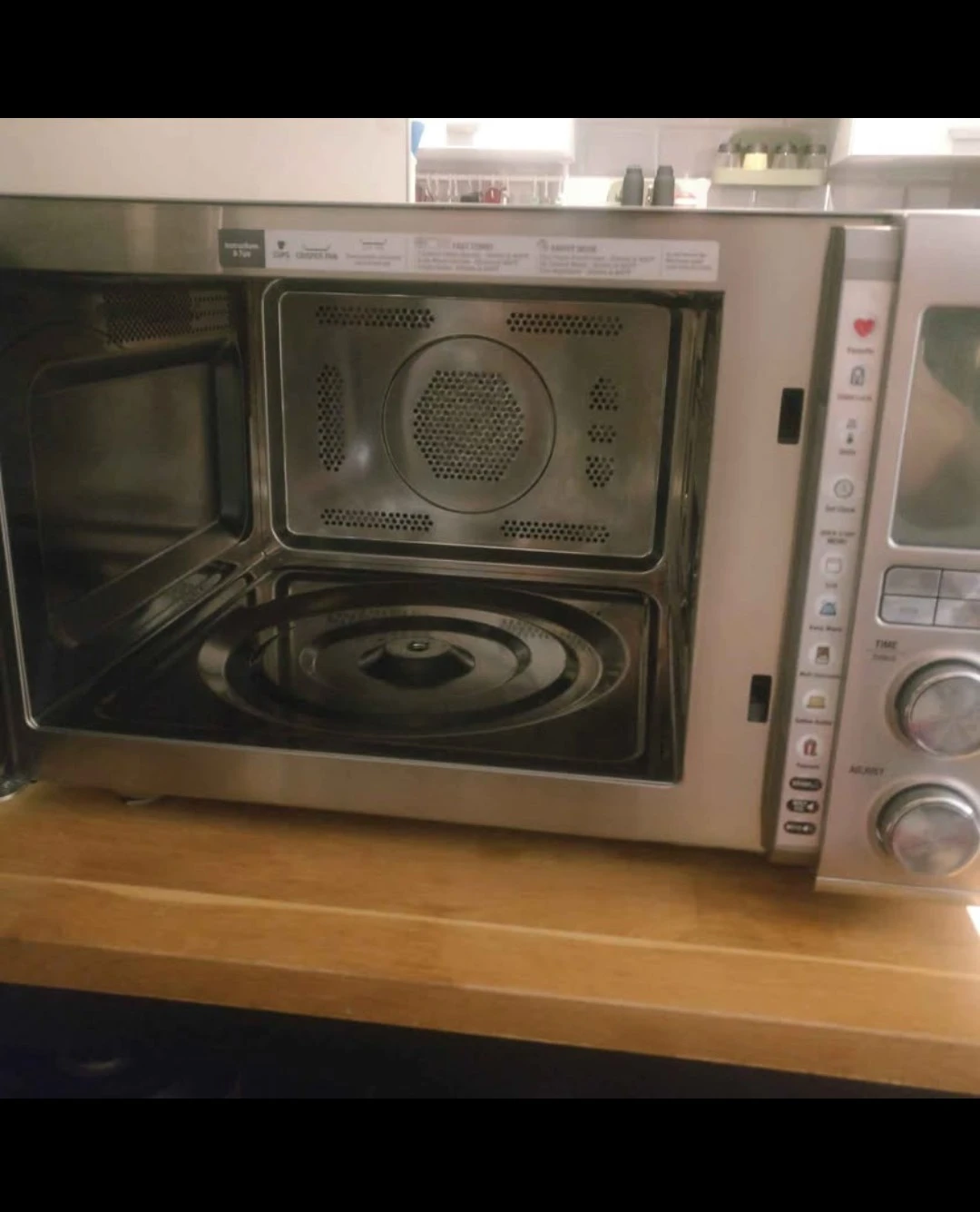 Breville Combi Wave 3-in-1 Airfryer Convection Microwave - photo 3