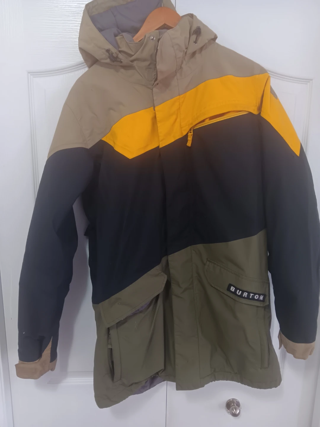Burton Snowboard Jacket - Size M - photo 3