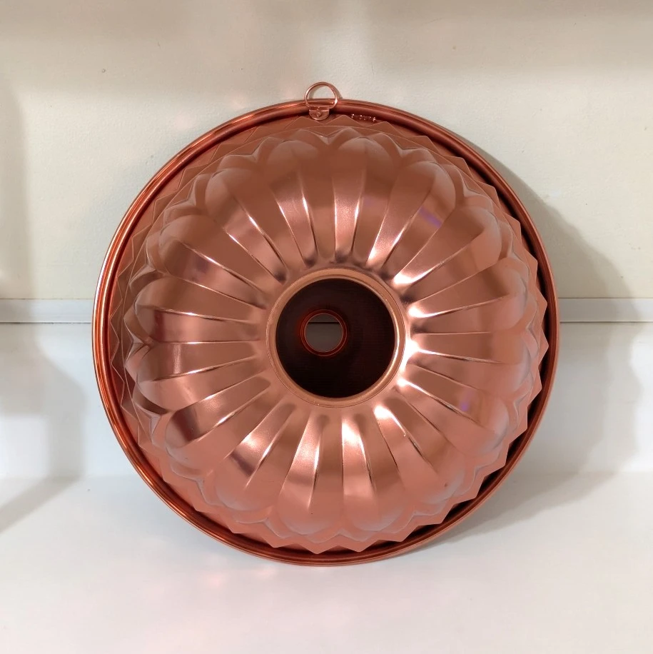Vintage Copper Tone Jello Mold - 9 Cups w/ hanging ring - photo 4