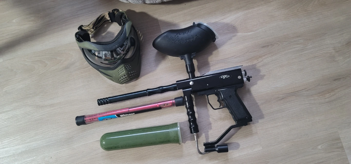 Proto Matrix PMR paintball gun with Viewloader and mask