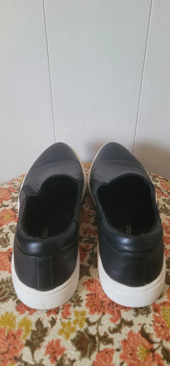 Kenneth Cole Black Slip-On Sneakers - photo 2