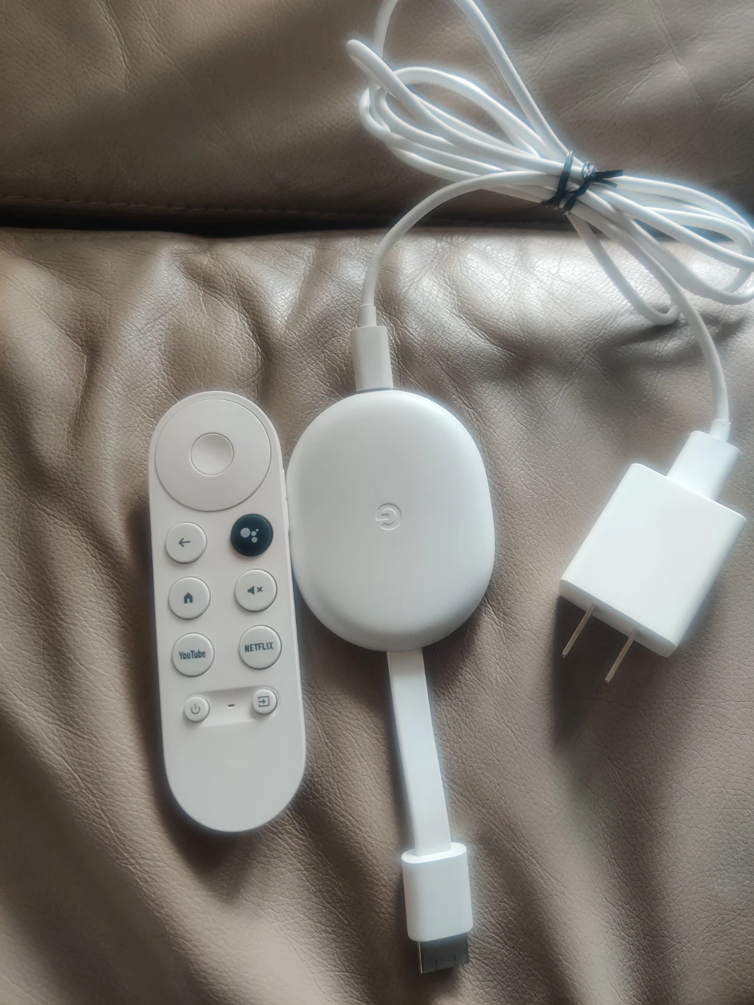 4K Google Chromecast with Google TV (HD)&  Remote