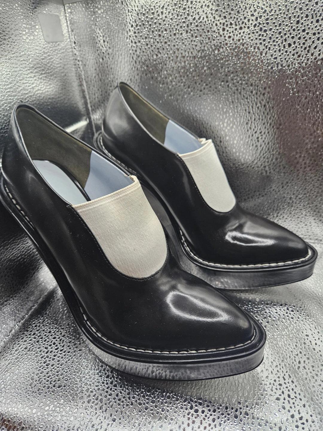 Alexander Wang Black Pointed Toe Heels with White Detail - photo 3