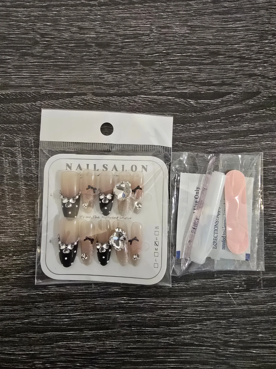 False Nails with Rhinestones and Bows