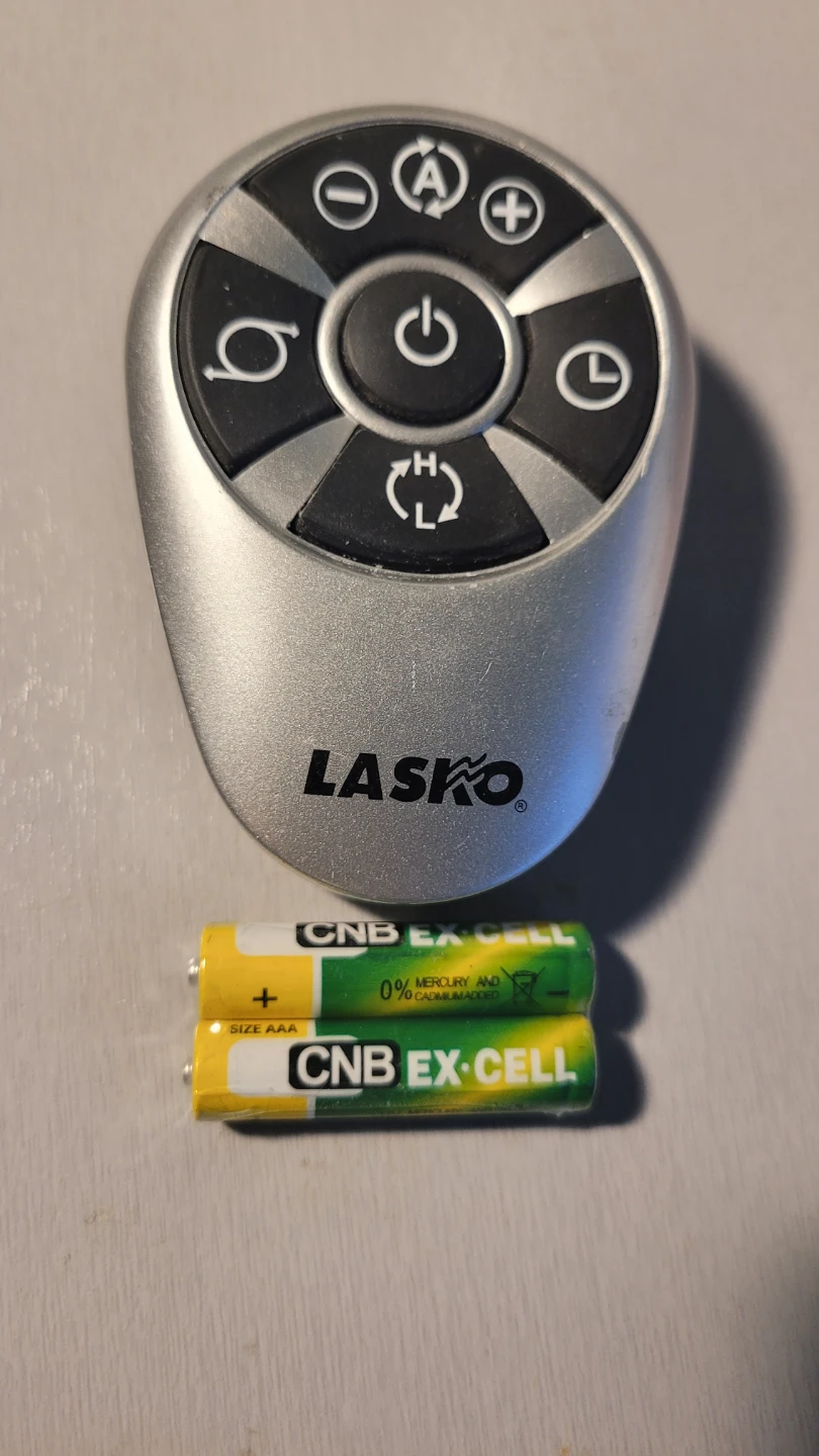 Lasko Remote Control with 2 AAA Batteries