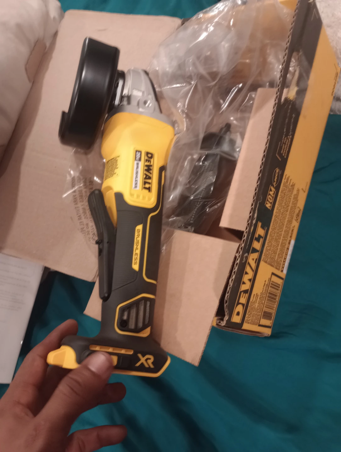 DEWALT DCG413 20V Max* Paddle Switch Small Angle Grinder - photo 4