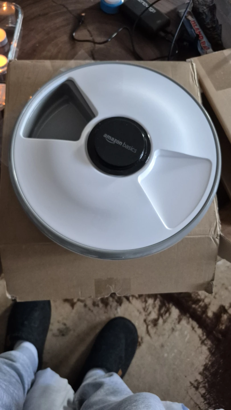 Amazon Basics Automatic Pet Feeder with Cooling Pack - photo 3