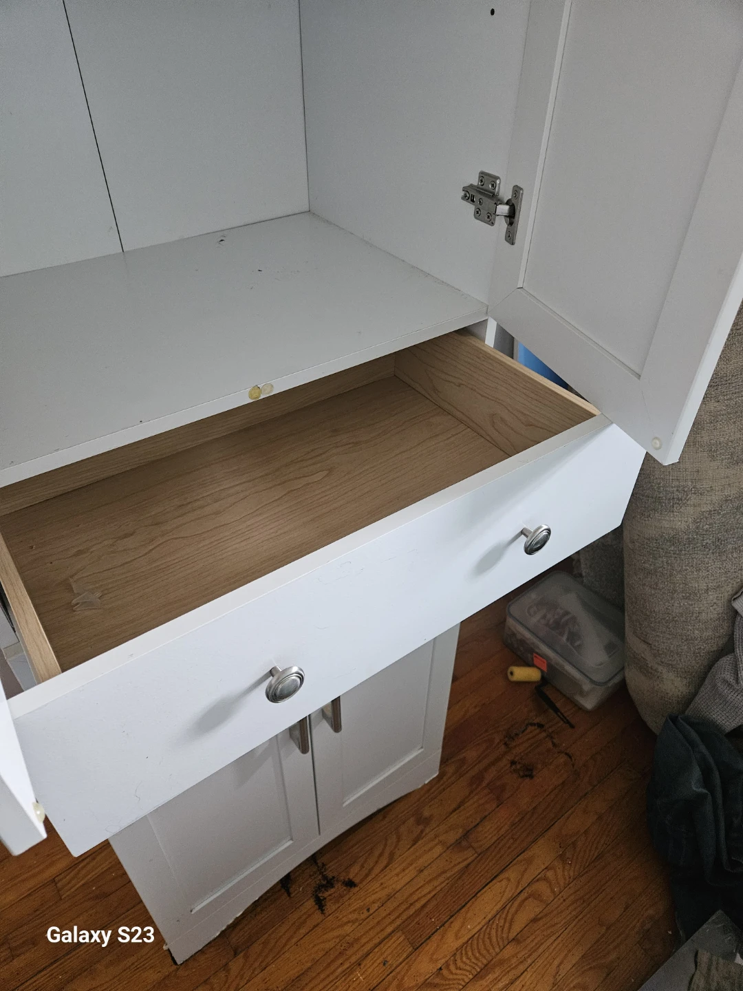 White Storage Cabinet with 2 Drawers and 4 Doors - photo 5