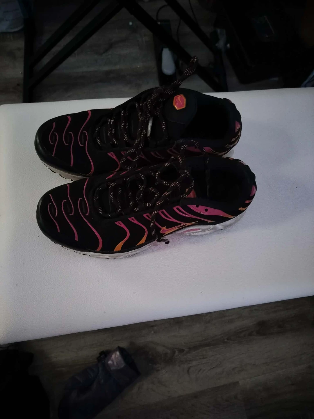 Nike Air Max Plus TN SE Youth Shoes Black Pink - photo 2