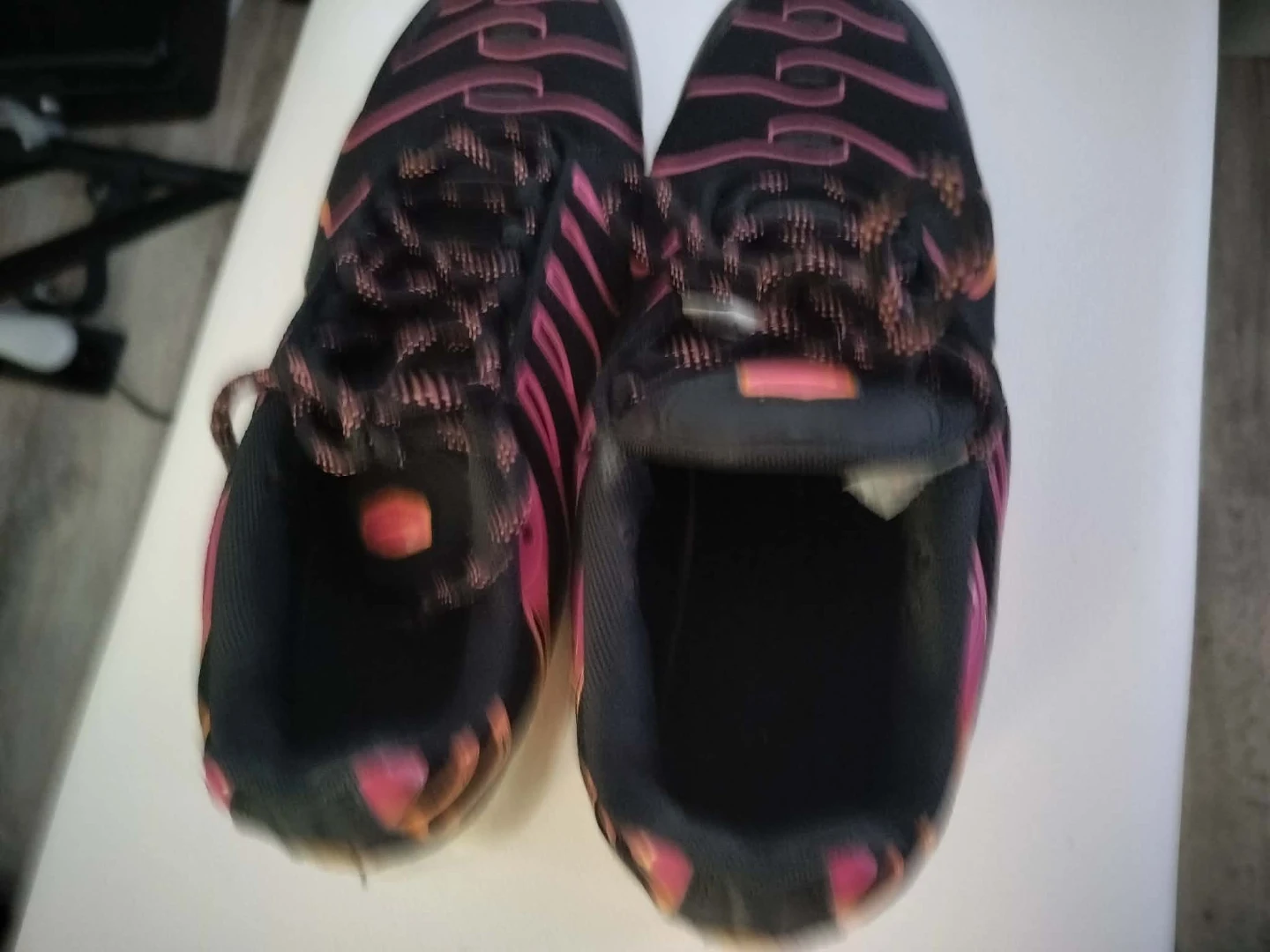 Nike Air Max Plus TN SE Youth Shoes Black Pink - photo 3