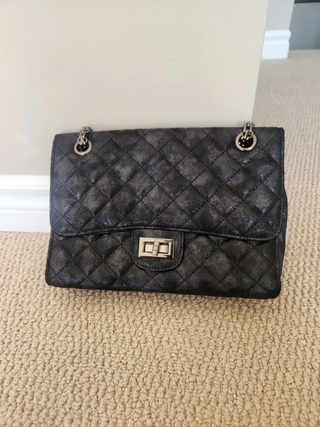 Womens Black Quilted Chain Shoulder Bag - photo 5