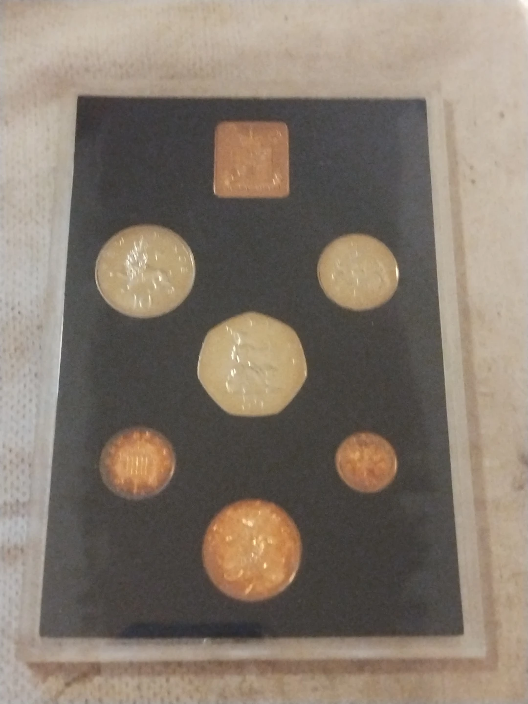 The Decimal Coinage of Great Britain  1971 Coin Set - photo 3