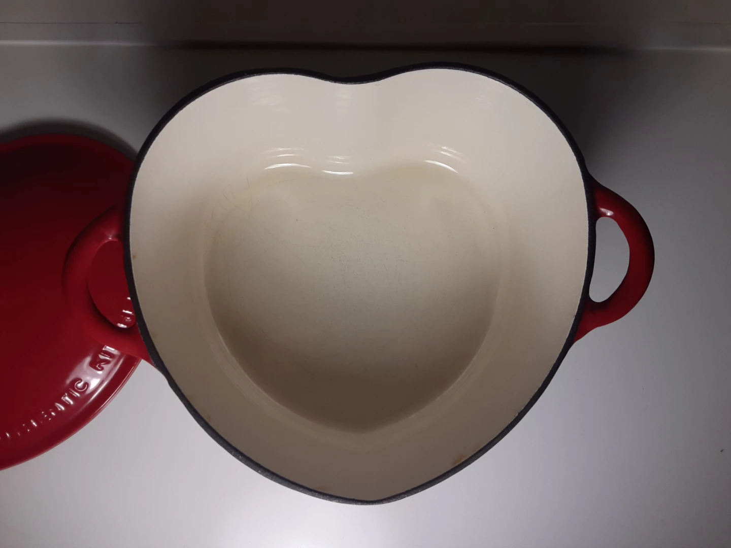 Red Heart-Shaped Dutch Oven | Authentic Kitchen - photo 3